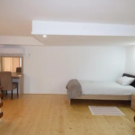 Vetrenjaca Motel 2*